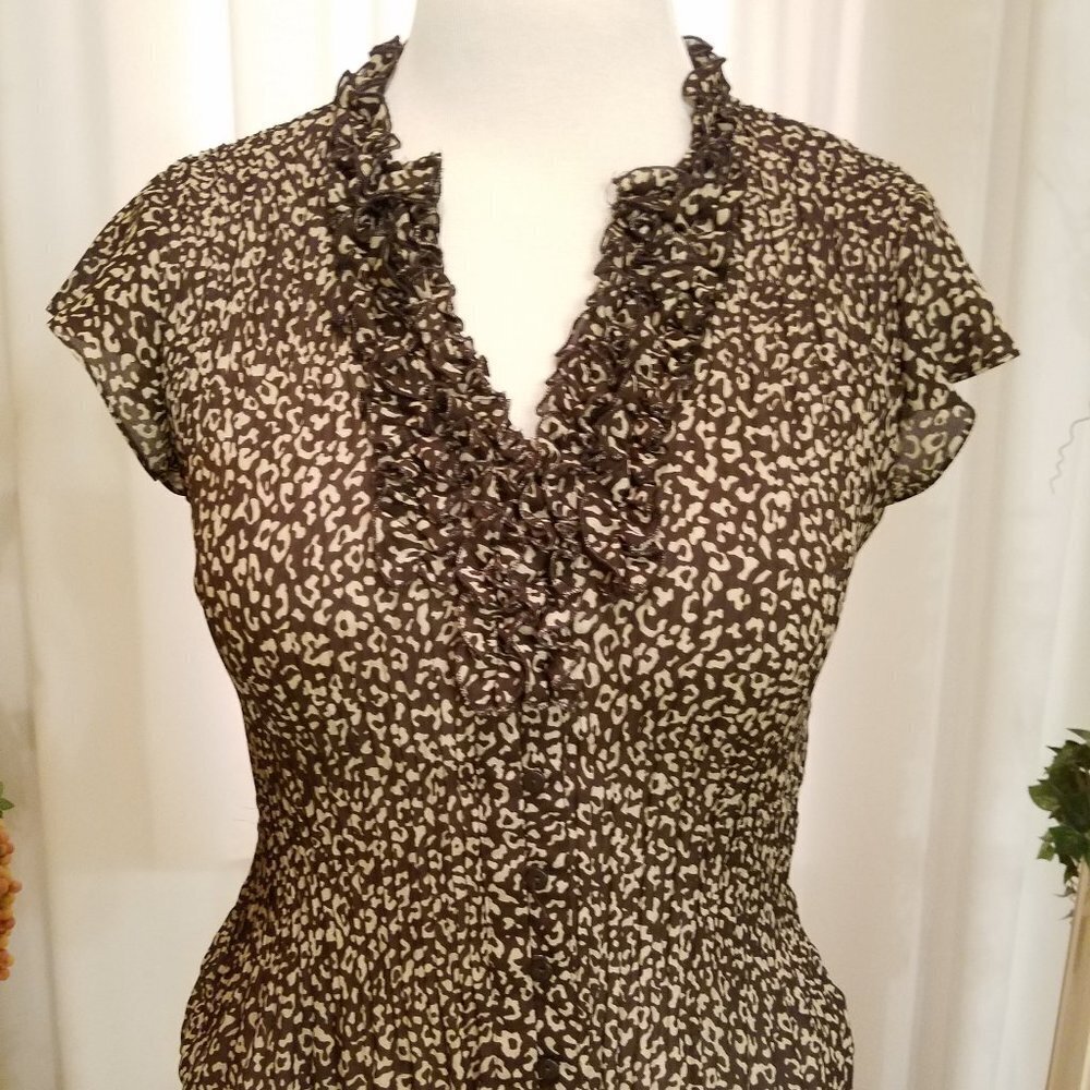 East 5th Brown and tan ruffle short sleeve top PM - Picture 1 of 4